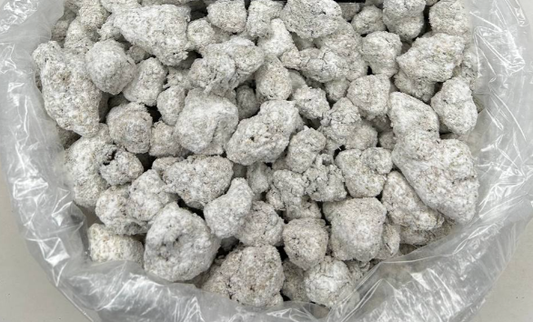 SNOWBALLS – FROSTY GELATO