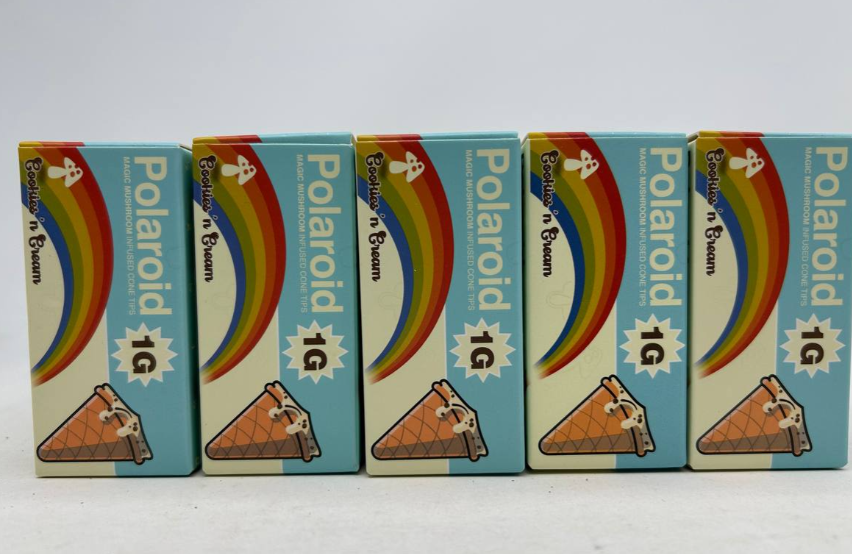 POLAROIDS MAGIC CONES